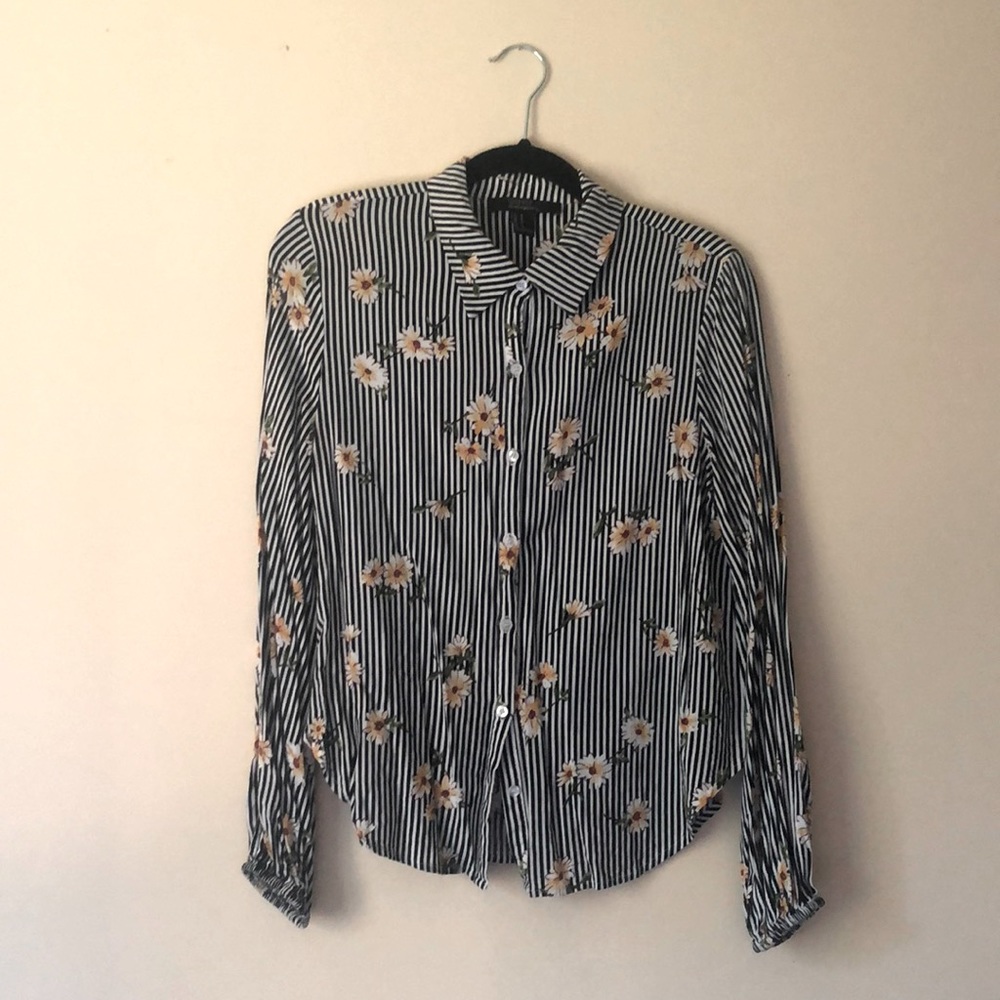 Forever 21 | US M Stripe and Floral Blouse